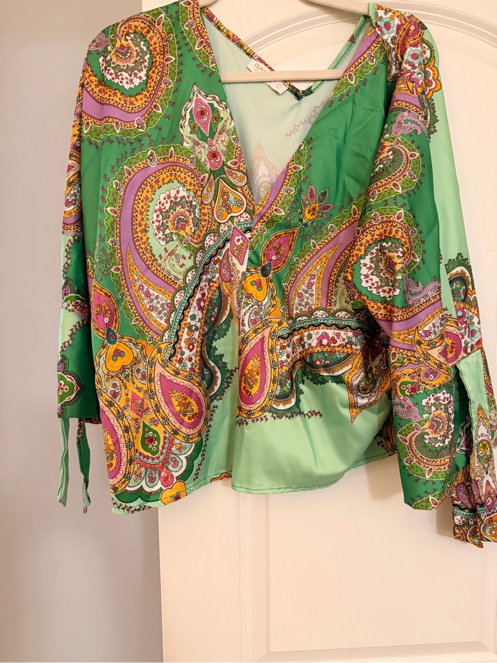 Women's Green Paisley V-Neck Blouse
